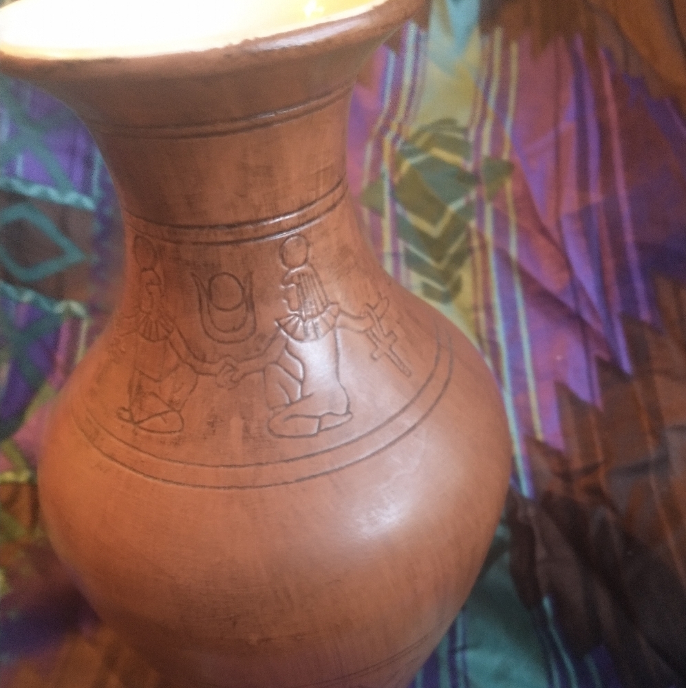 UNIQUE VINTAGE DUNCAN ENTERPRISES 1979 HIEROGLYPHICS VASE